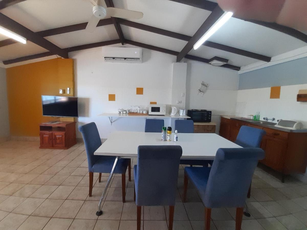 Pelican Point Waterfront Resort Formerly Carnarvon Beach Retreat Extérieur photo