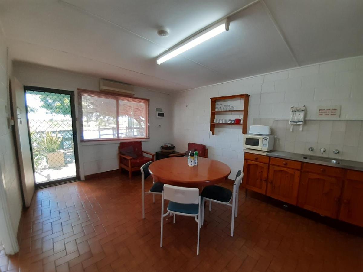 Pelican Point Waterfront Resort Formerly Carnarvon Beach Retreat Extérieur photo