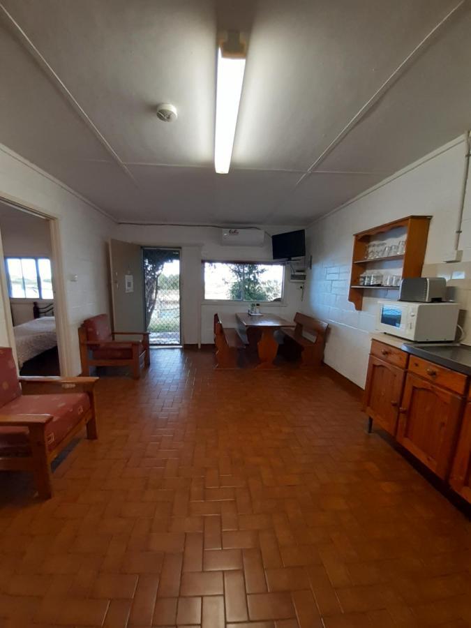 Pelican Point Waterfront Resort Formerly Carnarvon Beach Retreat Extérieur photo