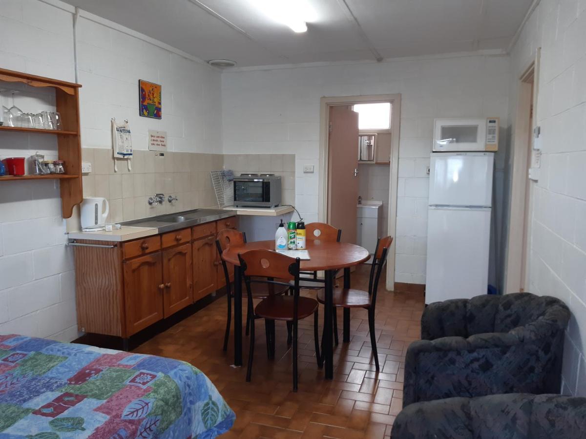 Pelican Point Waterfront Resort Formerly Carnarvon Beach Retreat Extérieur photo